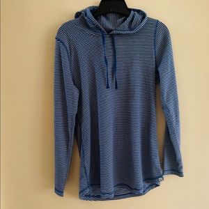 Eddie Bauer Long Sleeve Hooded Shirt. Size Large